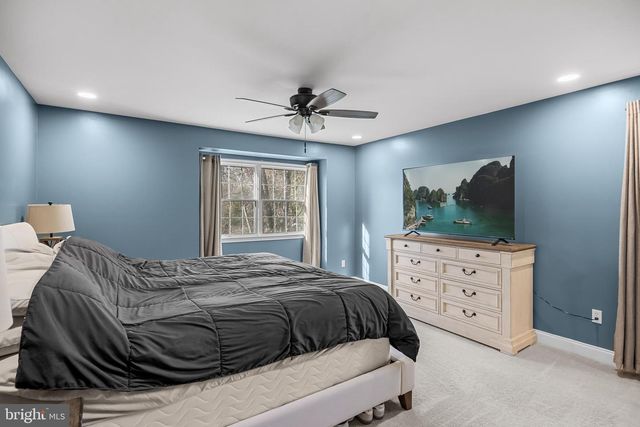 5 FRIAR TUCK DR, Medford, NJ 08055