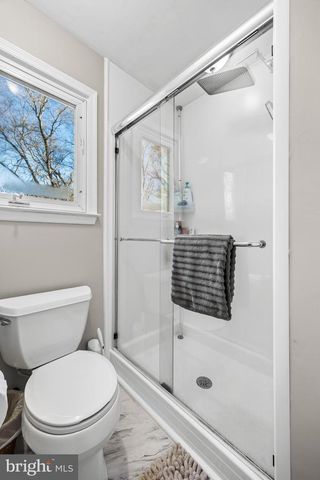 5 FRIAR TUCK DR, Medford, NJ 08055