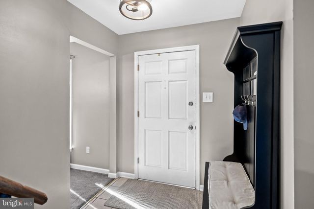 5 FRIAR TUCK DR, Medford, NJ 08055