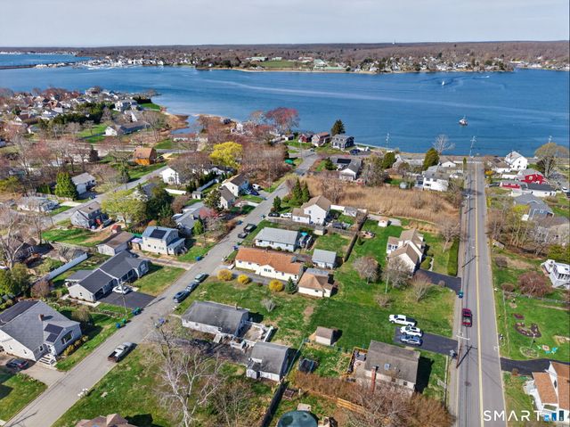 14 Second Avenue, Waterford, CT 06385
