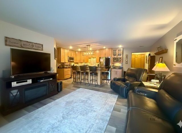 45717 Prairiegrass Court, Van Buren Twp, MI 48111