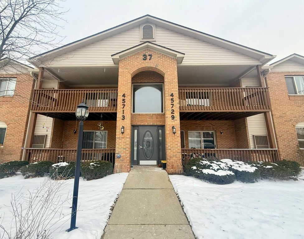 45717 Prairiegrass Court, Van Buren Twp, MI 48111