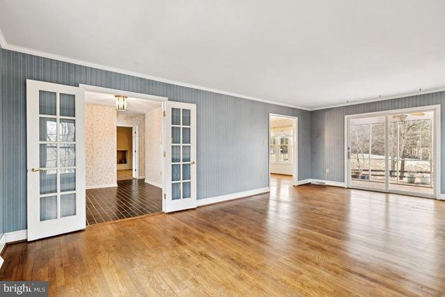 9033 OLD WATERLOO RD, Warrenton, VA 20186