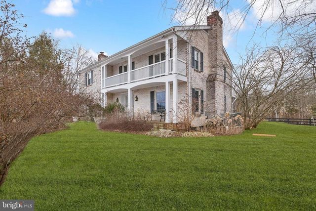 9033 OLD WATERLOO RD, Warrenton, VA 20186