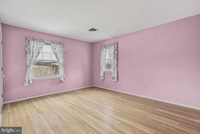 9033 OLD WATERLOO RD, Warrenton, VA 20186