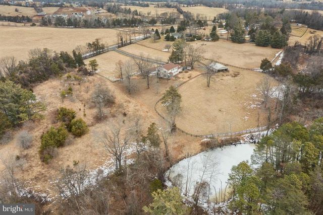 9033 OLD WATERLOO RD, Warrenton, VA 20186