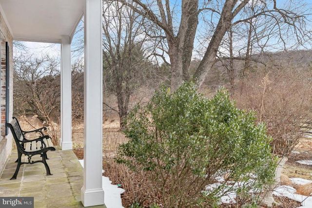 9033 OLD WATERLOO RD, Warrenton, VA 20186