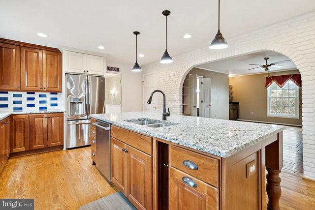 9033 OLD WATERLOO RD, Warrenton, VA 20186