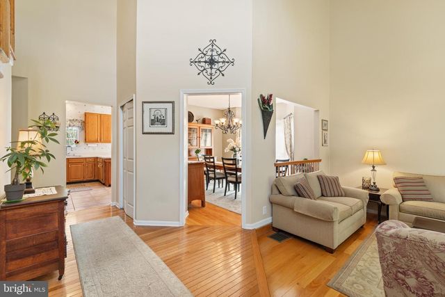17 MARJORIE WAY, Hamilton, NJ 08690