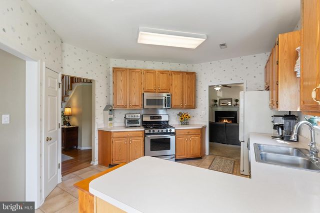 17 MARJORIE WAY, Hamilton, NJ 08690