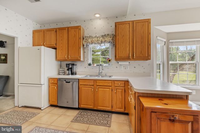 17 MARJORIE WAY, Hamilton, NJ 08690