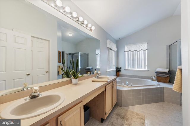 17 MARJORIE WAY, Hamilton, NJ 08690