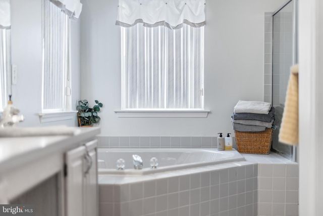 17 MARJORIE WAY, Hamilton, NJ 08690