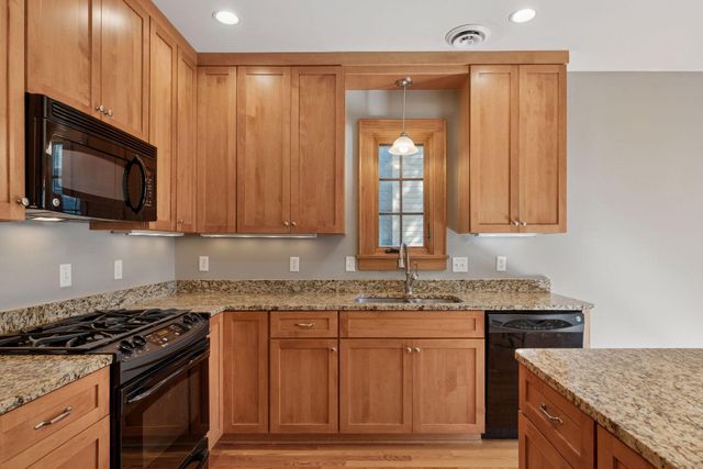 3810 W 31st Street 102, Minneapolis, MN 55416