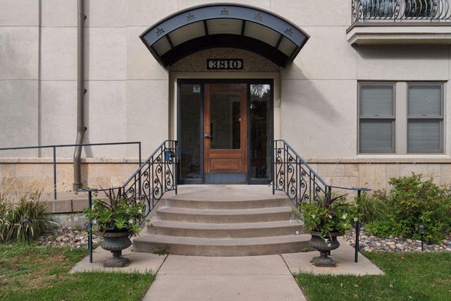 3810 W 31st Street 102, Minneapolis, MN 55416