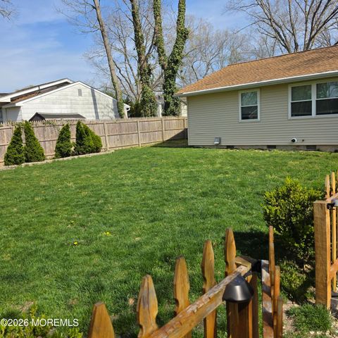 1155 Steamer Avenue, Manahawkin, NJ 08050