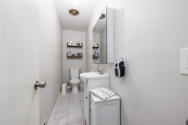 15 Trowbridge Trail, Pittsford, NY 14534