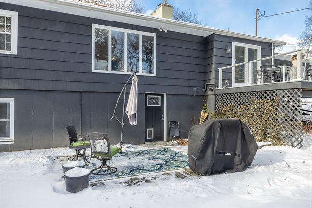 15 Trowbridge Trail, Pittsford, NY 14534