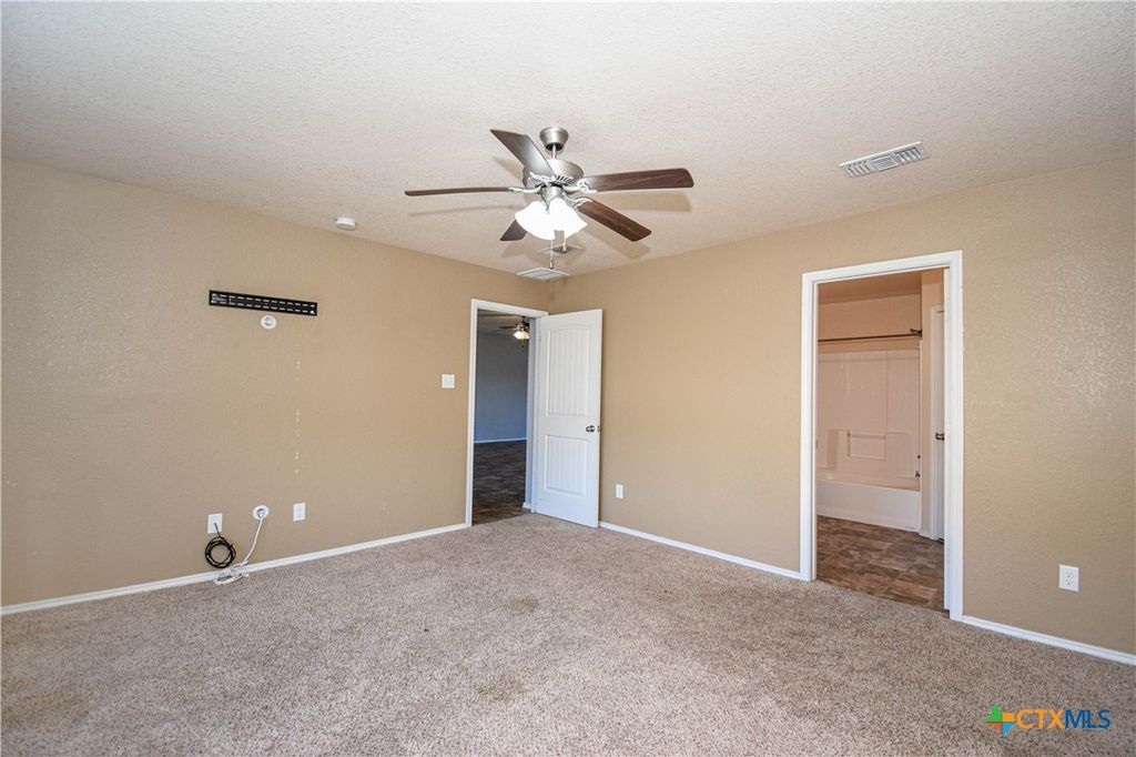 Image 16 of property listing at 5411 Eagles Nest Drive, Killeen, TX 76549