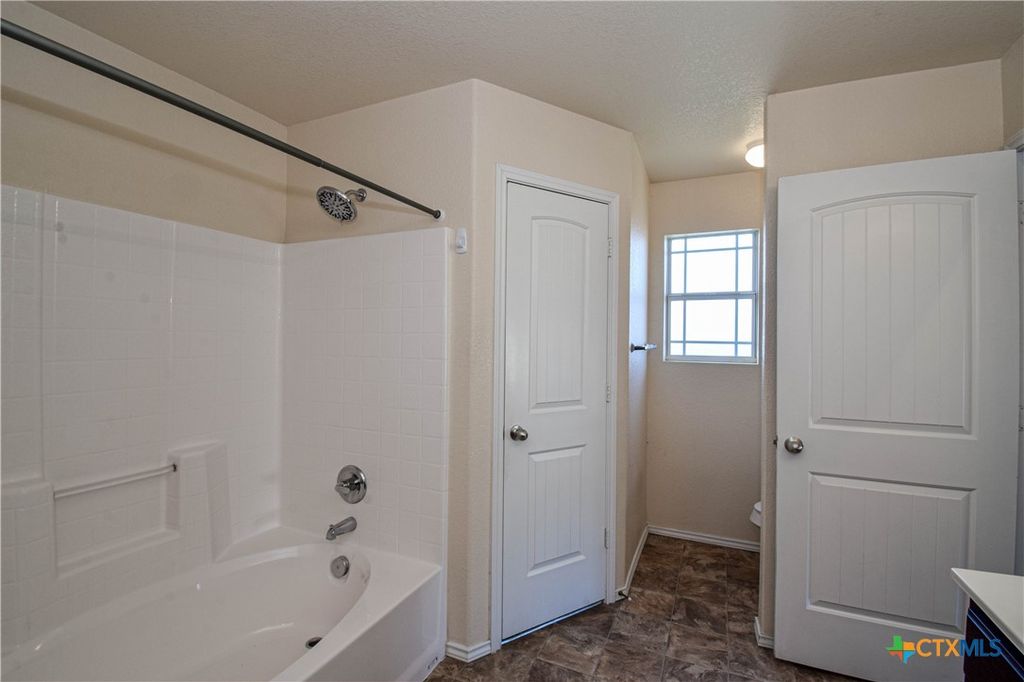 Image 18 of property listing at 5411 Eagles Nest Drive, Killeen, TX 76549