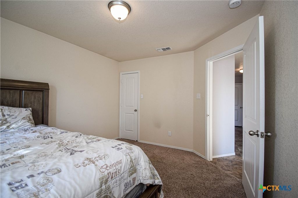 Image 24 of property listing at 5411 Eagles Nest Drive, Killeen, TX 76549