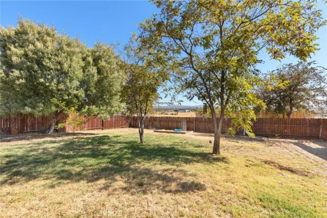 5685 Farley St, Oroville, CA 95966