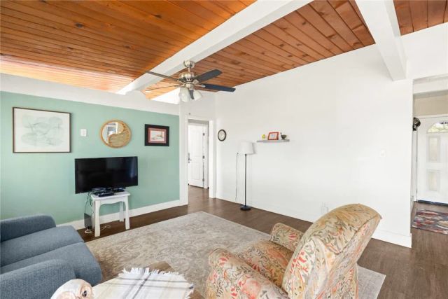 5685 Farley St, Oroville, CA 95966