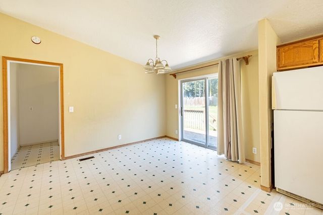 1090 Paul Avenue, Oak Harbor, WA 98277