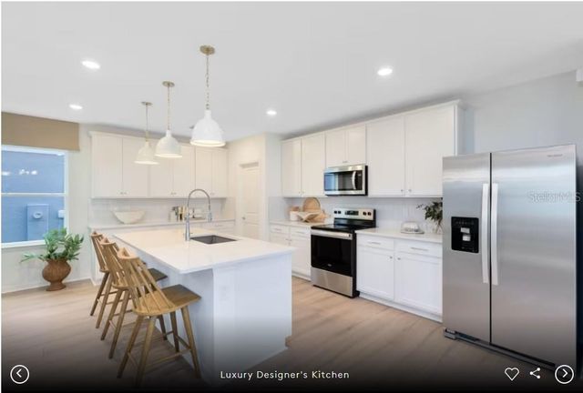 7617 HIGHGROVE AVENUE, Bradenton, FL 34210