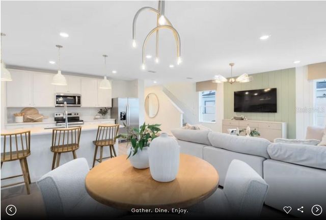 7617 HIGHGROVE AVENUE, Bradenton, FL 34210