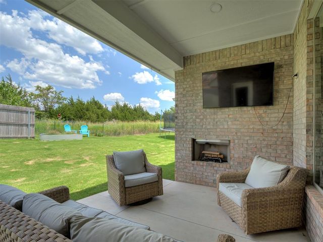 8433 Lambert Way, Edmond, OK 73034