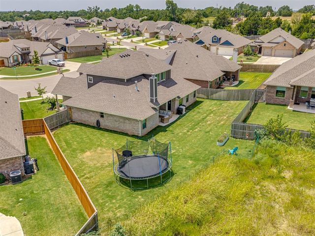 8433 Lambert Way, Edmond, OK 73034