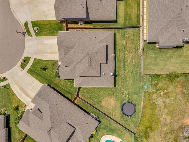 8433 Lambert Way, Edmond, OK 73034