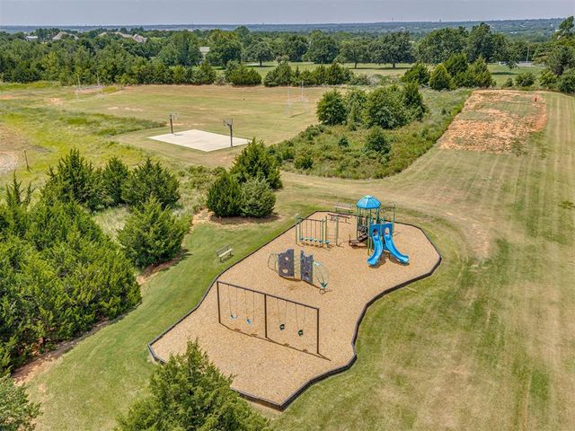 8433 Lambert Way, Edmond, OK 73034