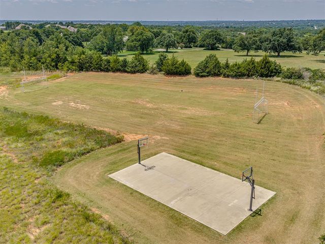 8433 Lambert Way, Edmond, OK 73034