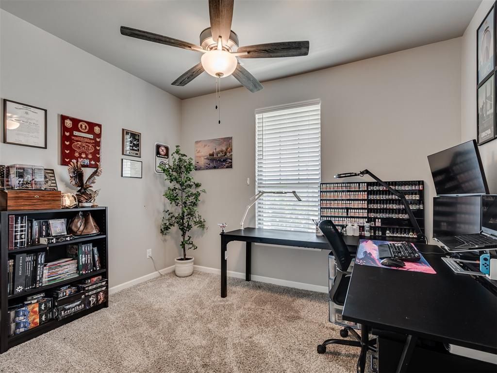 Image 27 of property listing at 8433 Lambert Way, Edmond, OK 73034
