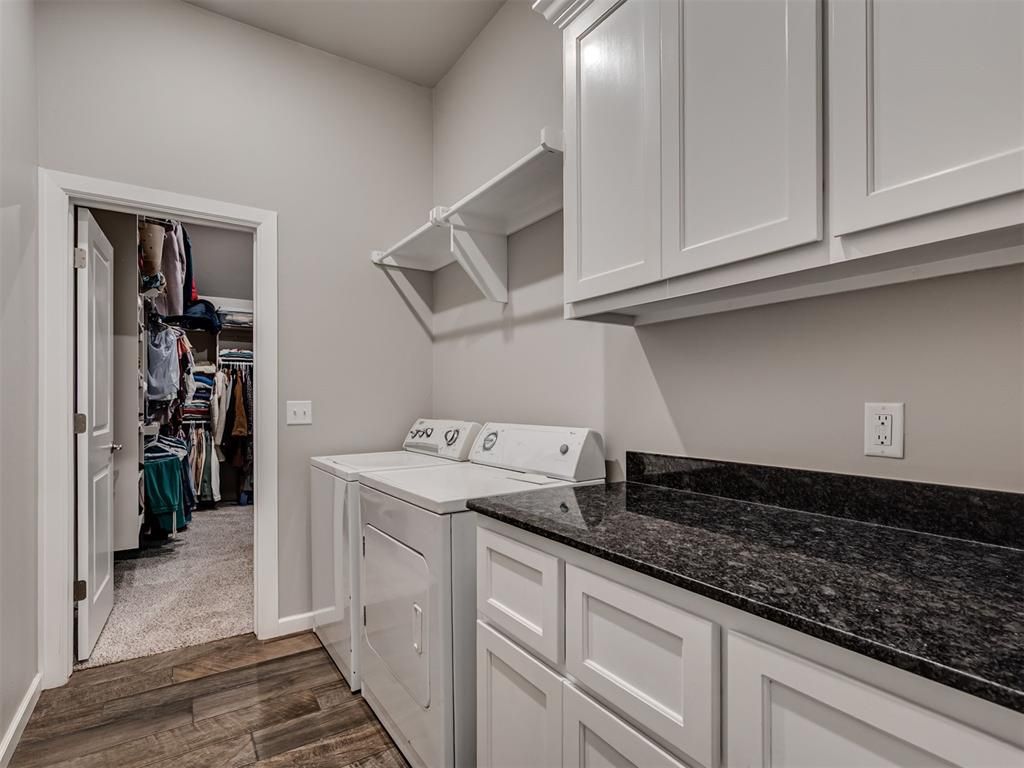 Image 29 of property listing at 8433 Lambert Way, Edmond, OK 73034