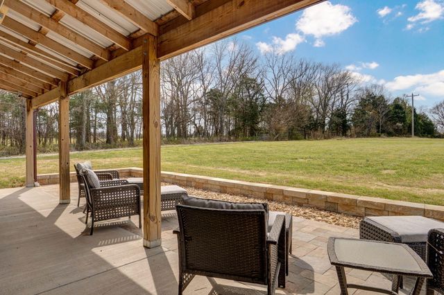 755 Highlandville Road, Highlandville, MO 65669