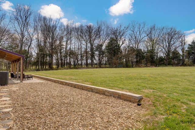 755 Highlandville Road, Highlandville, MO 65669