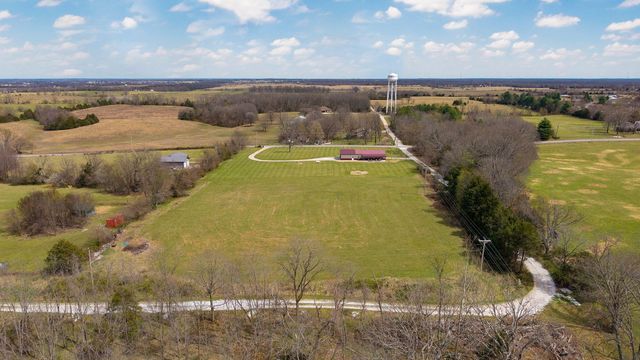 755 Highlandville Road, Highlandville, MO 65669