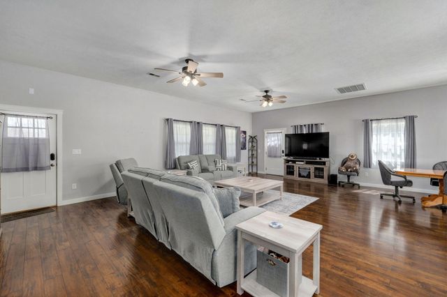 755 Highlandville Road, Highlandville, MO 65669