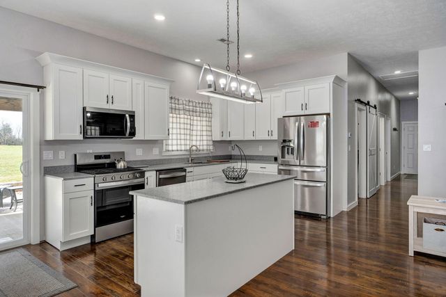 755 Highlandville Road, Highlandville, MO 65669