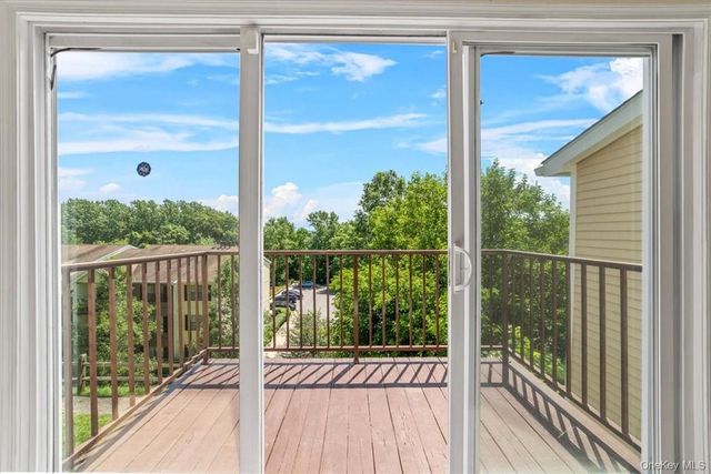 6 Cumberland Court, Peekskill, NY 10566