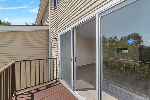 6 Cumberland Court, Peekskill, NY 10566