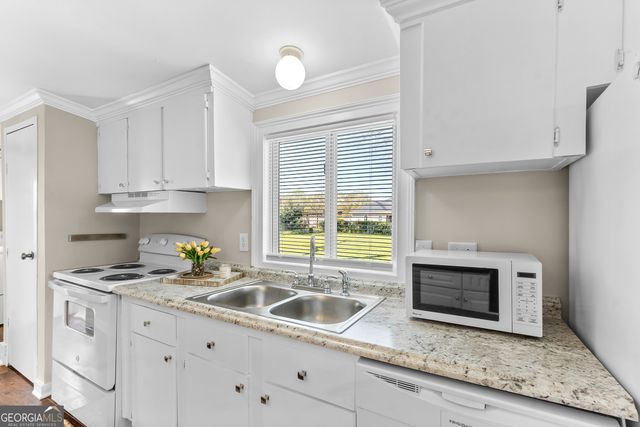 129 Walnut Street, Bonaire, GA 31005