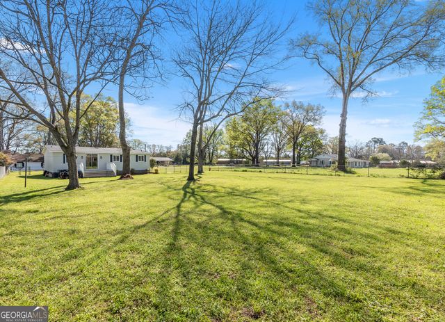 129 Walnut Street, Bonaire, GA 31005