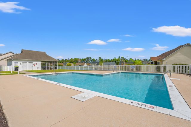 309 Meadowside Dr., Little River, SC 29566