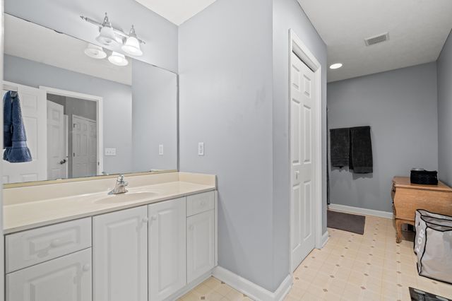 309 Meadowside Dr., Little River, SC 29566