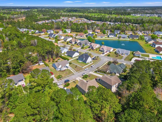 309 Meadowside Dr., Little River, SC 29566