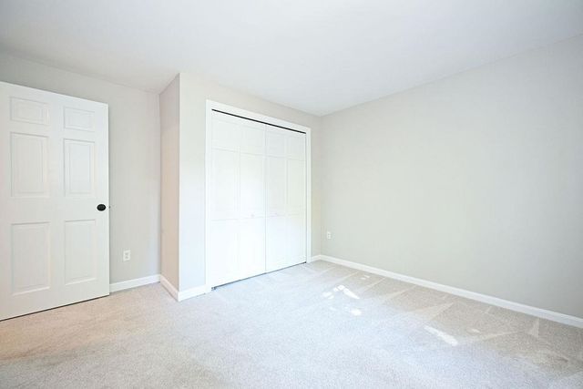 10 Cathedral Circle, Nashua, NH 03063